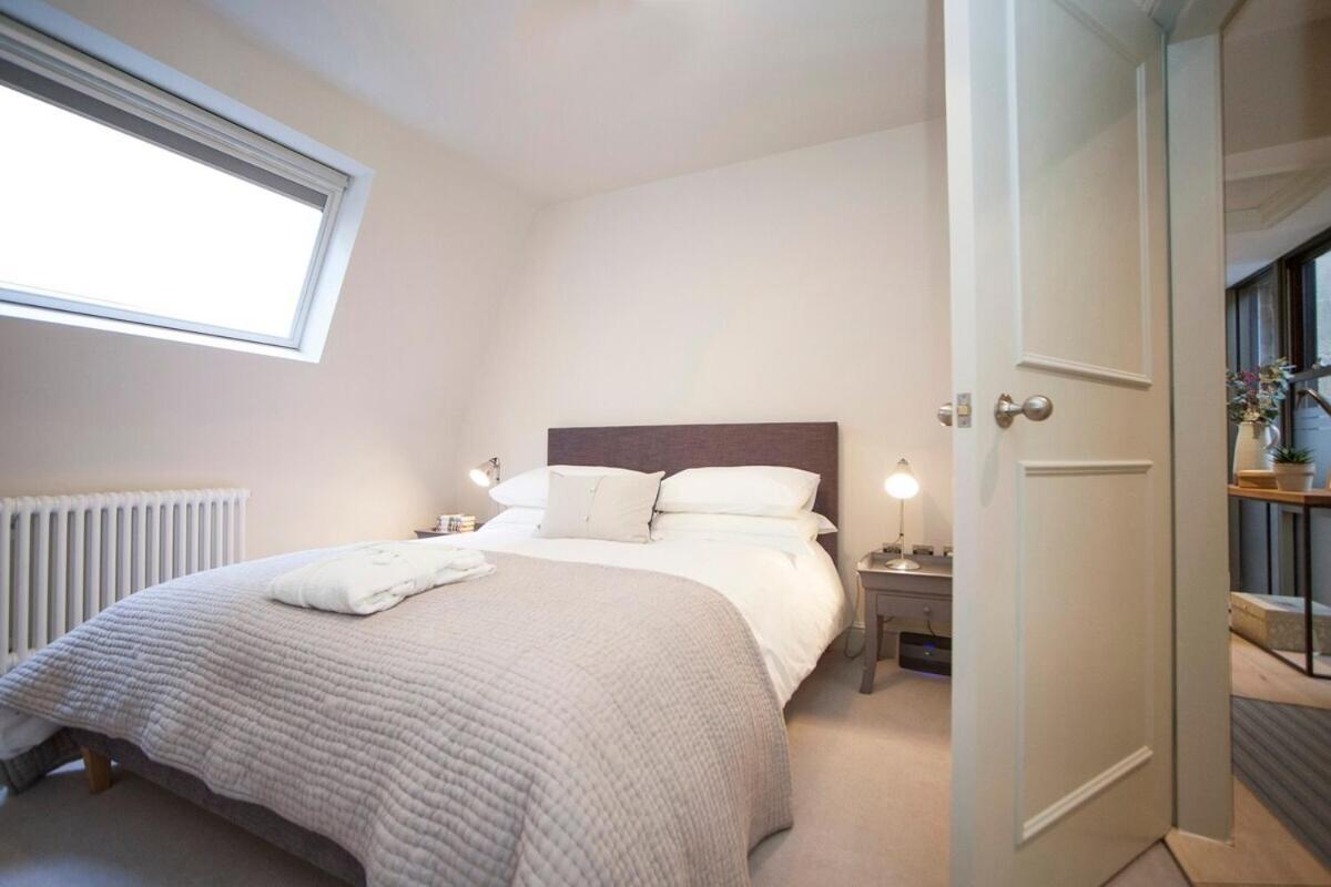 Stylish Wood Street Apartment Bath Eksteriør billede